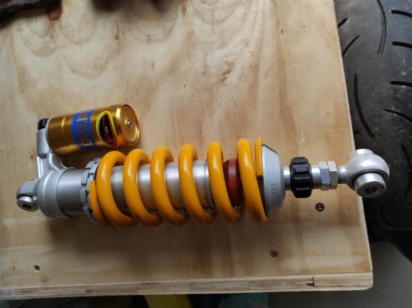 rear shock.jpg